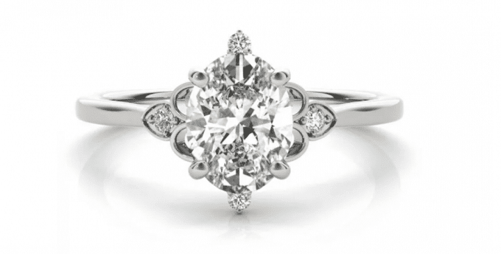 Lady Oval Ring