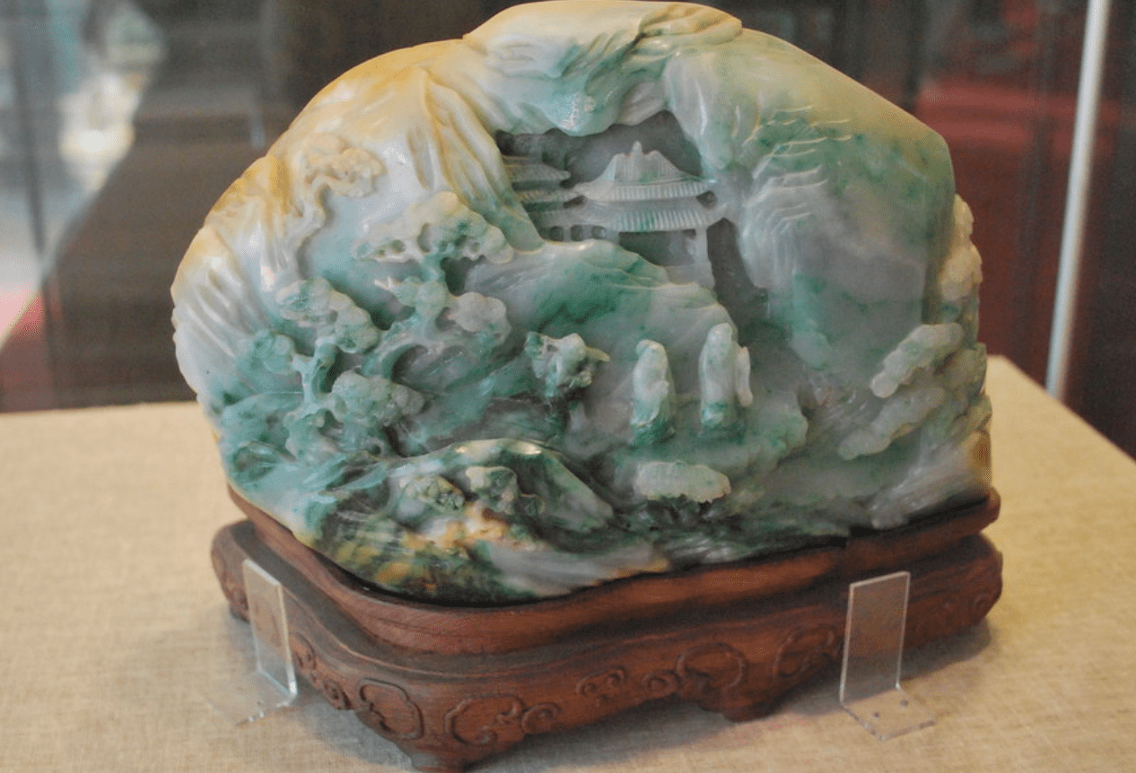 jade carving