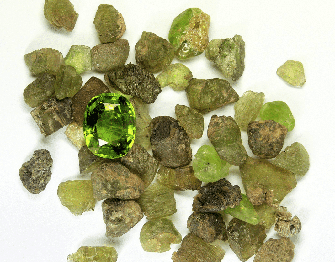 rough peridot