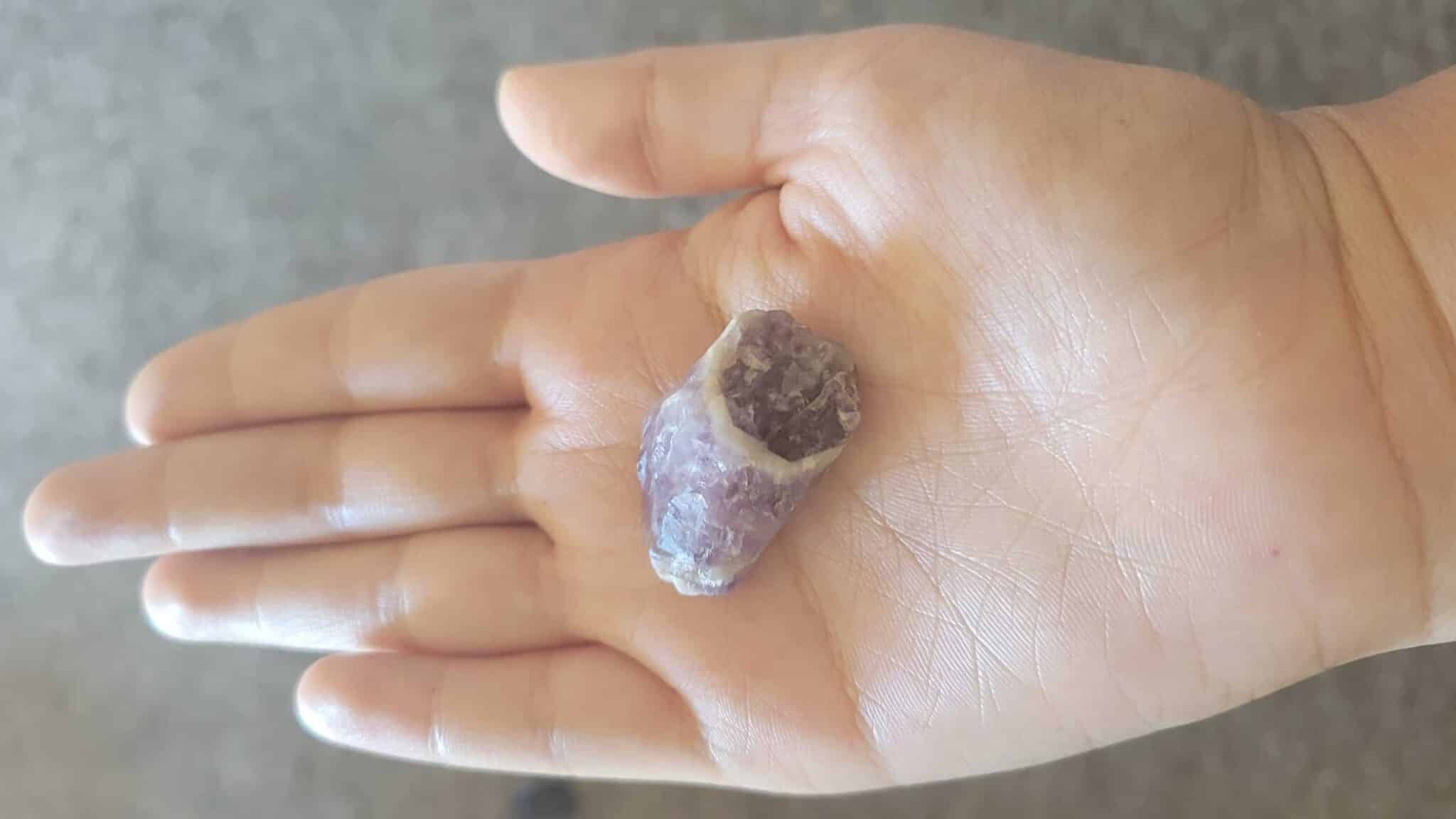 raw amethyst