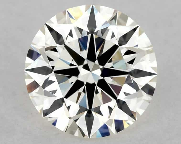 1.5 ct K diamond with strong fluorescence