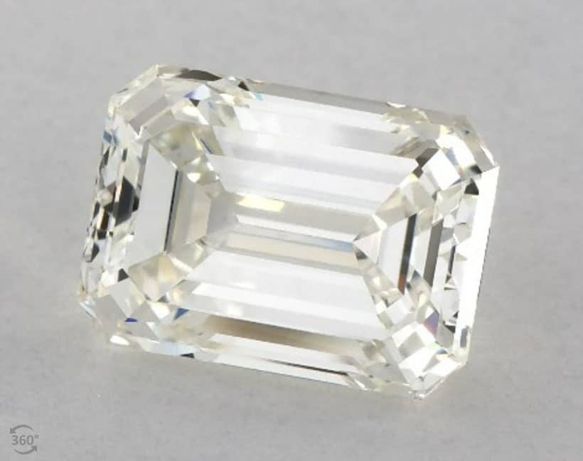 J Color Emerald Shape