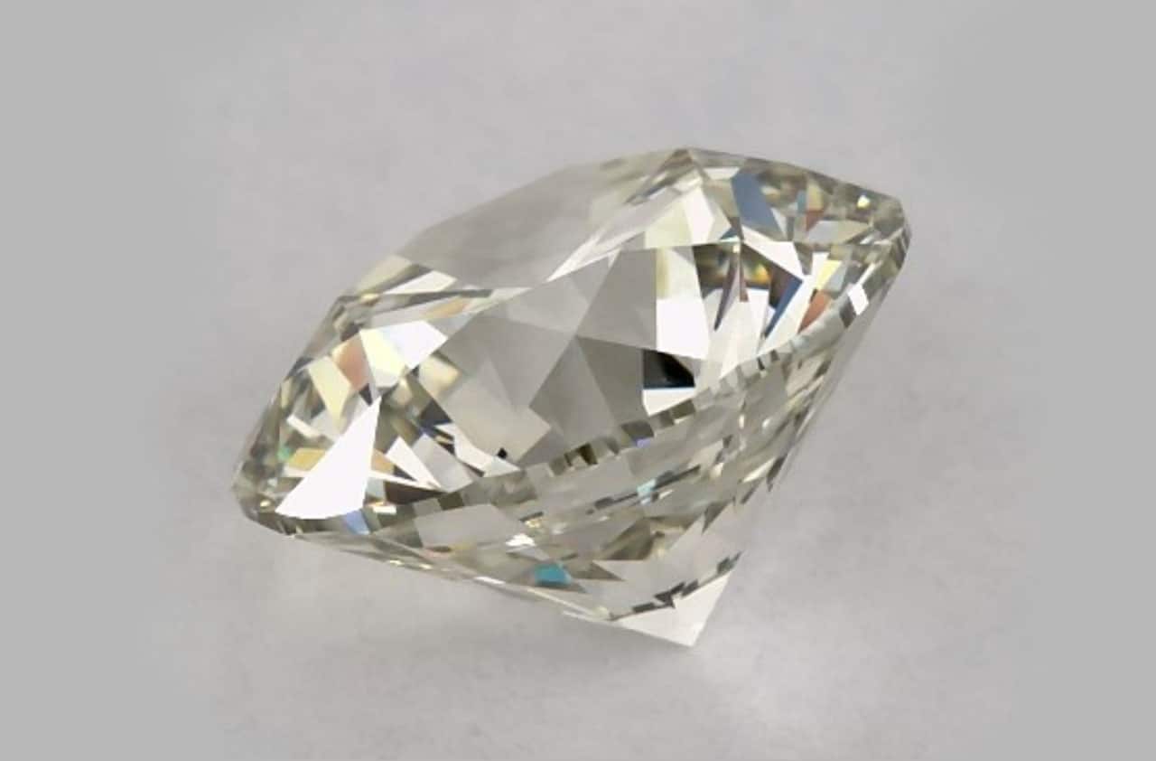 L Color Diamond