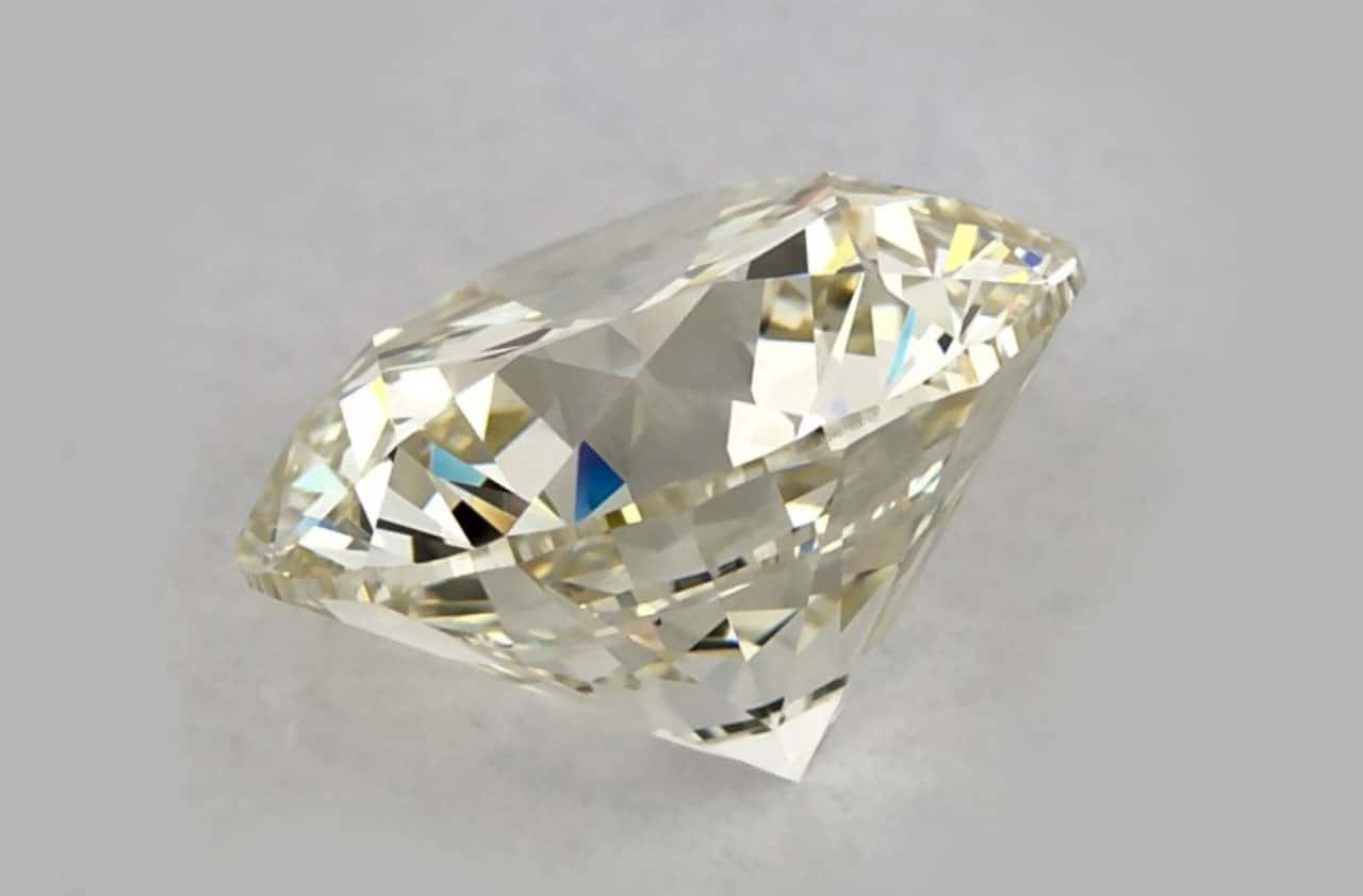 M Color Diamond 2.01 ct vs1 excellent cut M Color Diamond 2.01 ct vs1 excellent cut